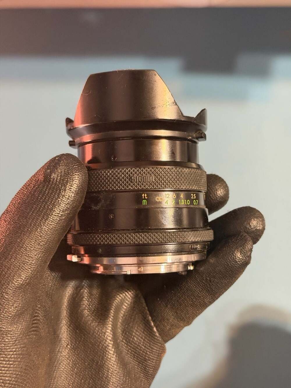 Sigma Mini-Wide 28mm f/2.8 Multi-Coated Macro Lens for Olympus OM Mount